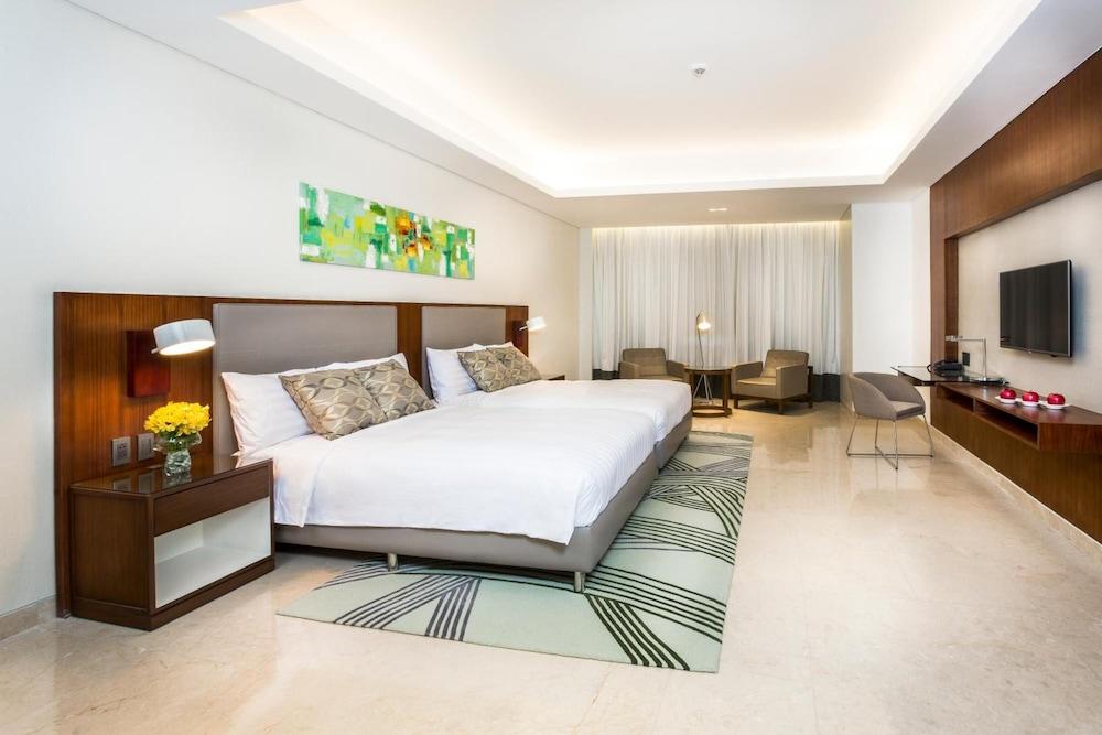 Richmonde Hotel Iloilo Exterior photo